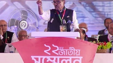 ‘বাংলাদেশের উন্নয়নের জন্য আ.লীগকে বাঁচাতে হবে’