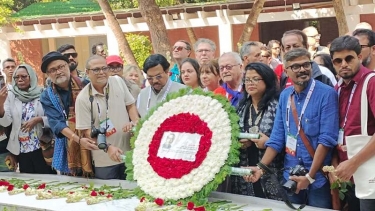 জাতির পিতা বঙ্গবন্ধুর সমাধিতে ১১৪টি দেশের দুইশ’ জন চিত্রশিল্পীর শ্রদ্ধা