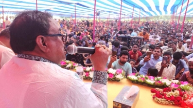 আগুন সন্ত্রাসীদের ছাড় দেওয়া হবে না : খাদ্যমন্ত্রী