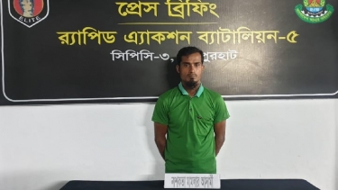 জয়পুরহাটে ট্রাকে আগুন দেওয়ার ঘটনায় গ্রেপ্তার ১