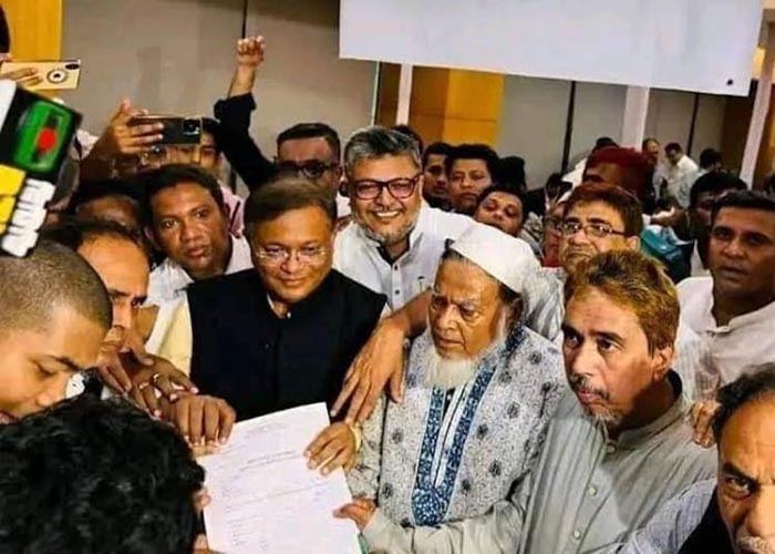 দল না করে, ত্যাগ-তিতিক্ষা ছাড়া মনোনয়ন পাওয়ার সুযোগ নেই : ড. হাছান
