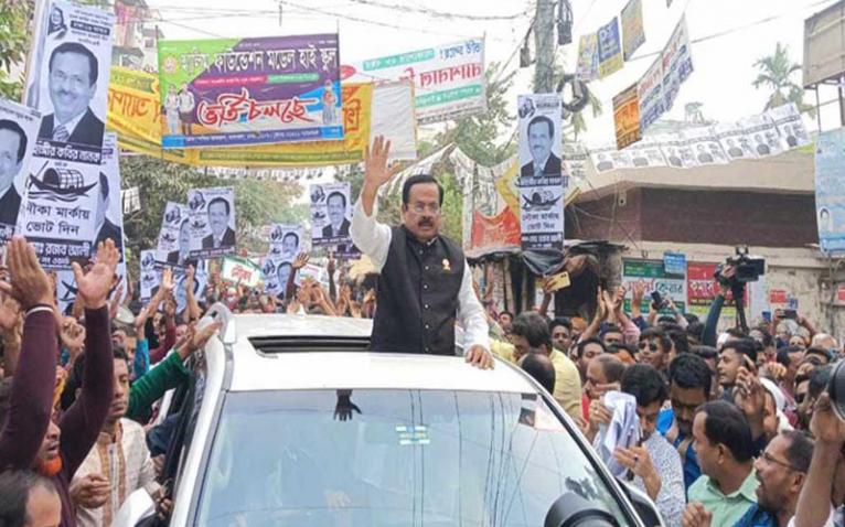 মানুষ যখন নির্বাচনমুখী বিএনপি তখন বাধা হয়ে দাঁড়িয়েছে : নানক