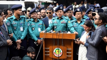 ট্রেনে আগুন দিয়ে মানুষ হত্যাকারীরা পার পাবে না : ডিএমপি কমিশনার