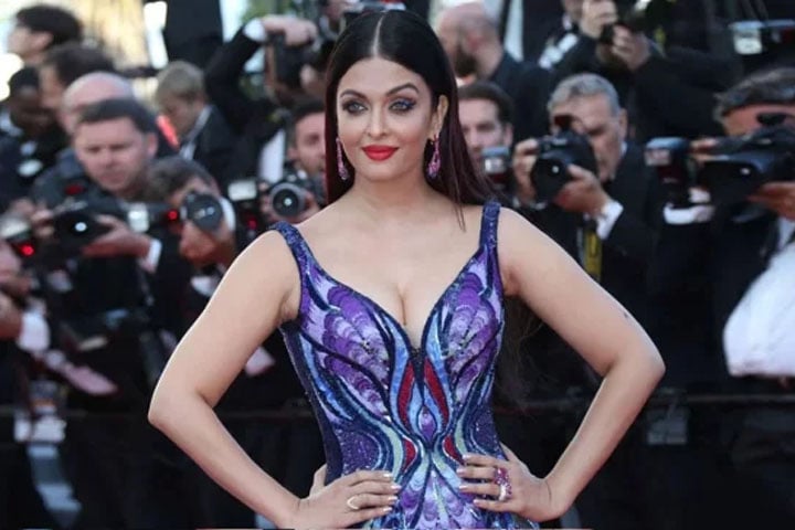 অভিষেকের পর এবার বিয়ের আংটি খুললেন ঐশ্বরিয়া