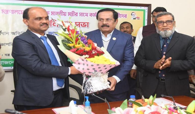 বস্ত্র ও পাটখাতের সমৃদ্ধি অর্জনকে চ্যালেঞ্জ হিসেবে নিয়েছি - বস্ত্র ও পাট মন্ত্রী