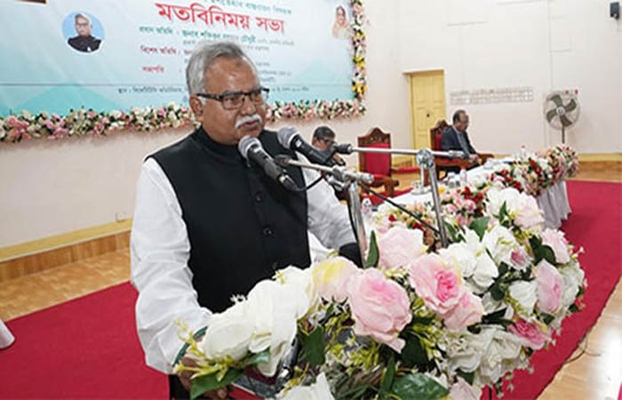 স্মার্ট বাংলাদেশ বিনির্মাণে মানসিকতায় স্মার্ট হতে হবে: প্রবাসী কল্যাণ প্রতিমন্ত্রী