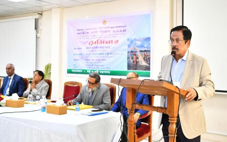 মানসম্মত পাটবীজের সংকট দূর করতে পদক্ষেপ গ্রহণ করা হয়েছে - বস্ত্র ও পাট মন্ত্রী