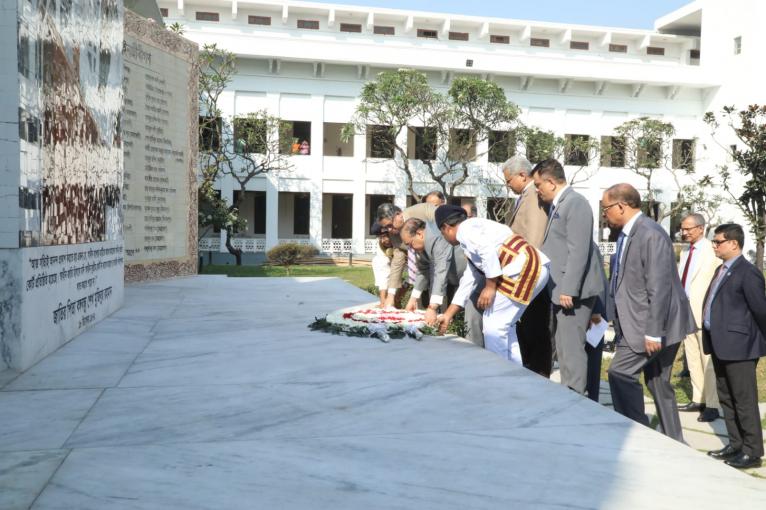 ঐতিহাসিক ৭ মার্চ উপলক্ষে ‘স্মৃতি চিরঞ্জীব’ স্মারকসৌধে প্রধান বিচারপতির শ্রদ্ধা