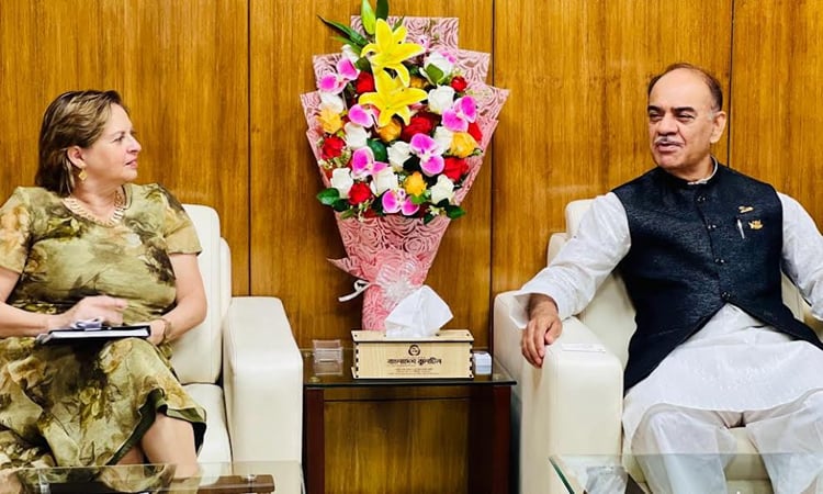 বিমানের বিভিন্ন উড়োজাহাজের ইঞ্জিন মেরামত, রক্ষণাবেক্ষণের কাজে আগ্রহী কানাডা