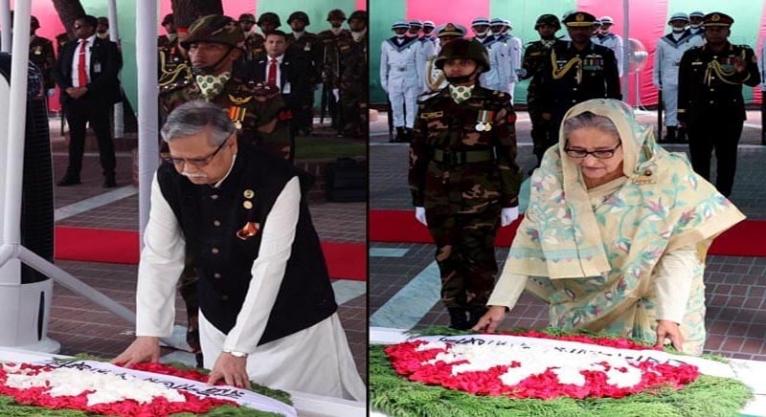 টুঙ্গিপাড়ায় বঙ্গবন্ধুর প্রতি শ্রদ্ধা জানিয়েছেন রাষ্ট্রপতি ও প্রধানমন্ত্রী