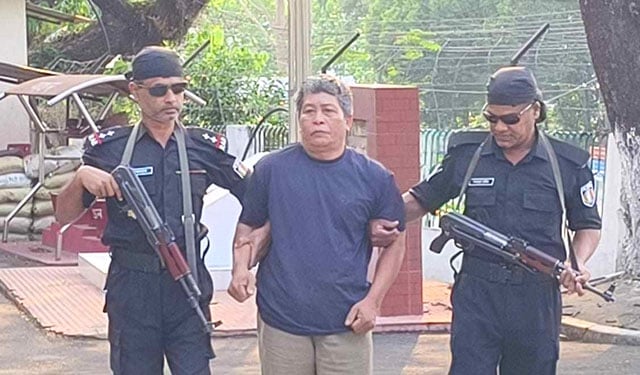 বান্দরবানে কেএনএফের প্রধান সমন্বয়ক চেওসিম বম গ্রেফতার