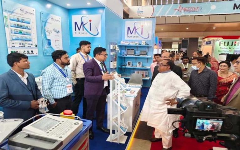 চকচকে চাল খাওয়া বন্ধ করলে চালের দাম কমবে : খাদ্যমন্ত্রী