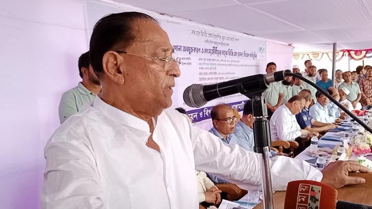 কাপ্তাই লেকের হারানো ঐতিহ্য ফিরিয়ে আনতে উদ্যোগ গ্রহণ করা হবে : মৎস্য ও প্রাণিসম্পদ মন্ত্রী