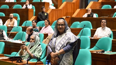 ওয়ান-ইলেভেনের সরকারের নিষেধাজ্ঞা উপেক্ষা করে তাঁকে স্বাগত জানানোর জন্য দেশবাসীর প্রতি প্রধানমন্ত্রীর কৃতজ্ঞতা প্রকাশ