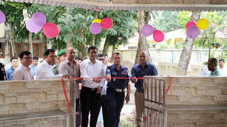 ভোলায় জেলা প্রশাসক কার্যালয়ের সেবা প্রত্যাশীদের জন্য পার্ক উদ্বোধন