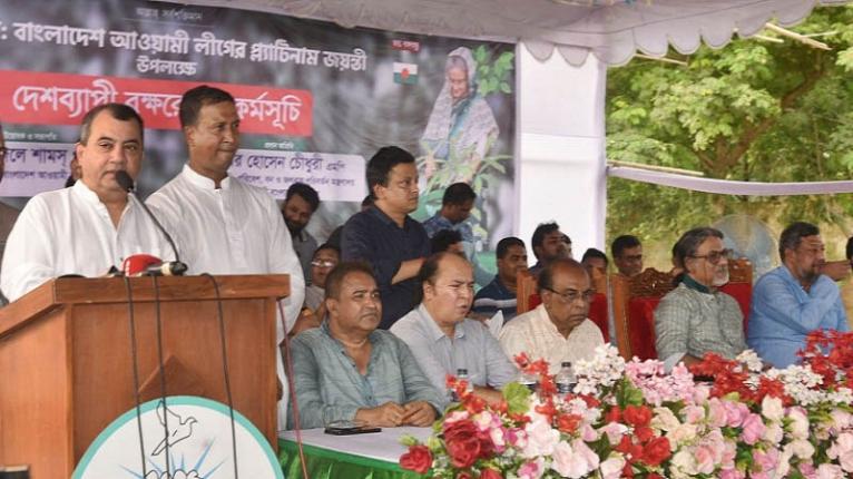 দেশের অস্তিত্ব টিকিয়ে রাখতে বেশি করে গাছ লাগাতে হবে - পরিবেশমন্ত্রী