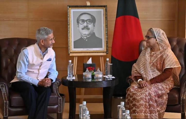 প্রধানমন্ত্রীর সঙ্গে সৌজন্য সাক্ষাত জয়শঙ্করের