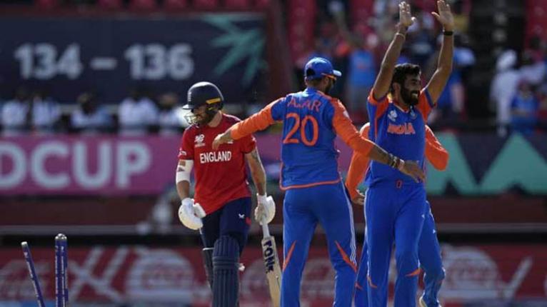 ইংল্যান্ডকে বিদায় করে বিশ্বকাপ ফাইনালে ভারত