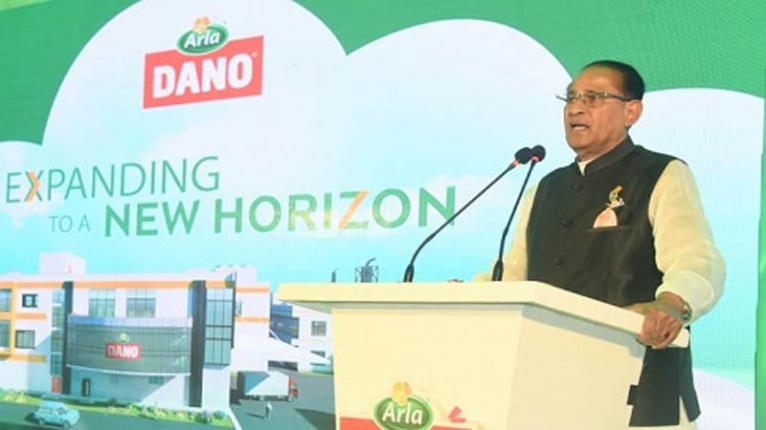 দুধ উৎপাদনে স্বয়ংসম্পূর্ণতায় সরকার কাজ করে যাচ্ছে: মৎস্য ও প্রাণিসম্পদ মন্ত্রী