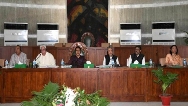 বিটিভিকে মানসম্মত অনুষ্ঠান পরিবেশনের সুপারিশ স্থায়ী কমিটির