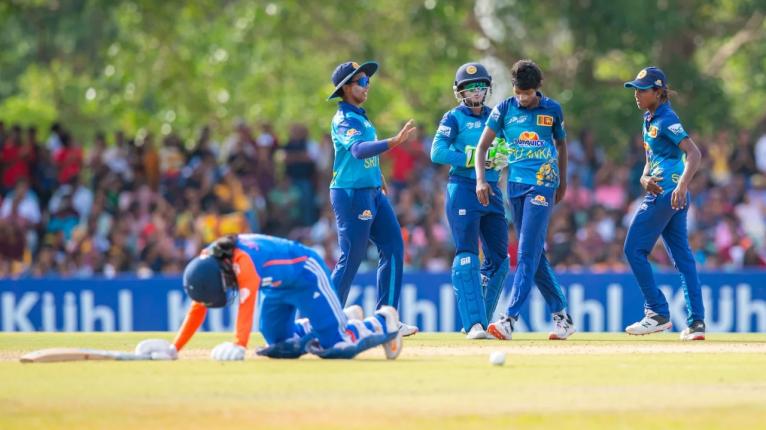 ভারতকে হারিয়ে প্রথমবার এশিয়া কাপ জিতল শ্রীলঙ্কা