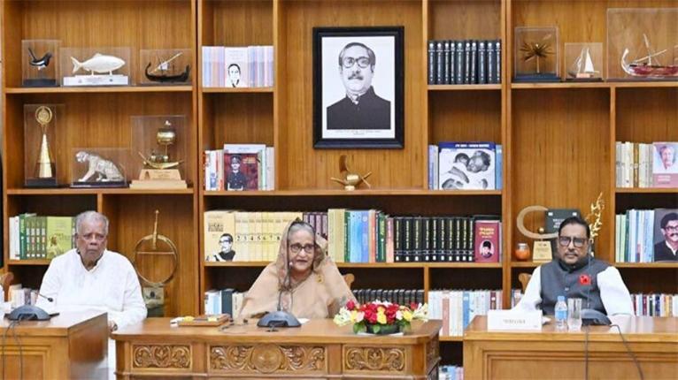 বিএনপি-জামায়াত বাংলাদেশের উন্নয়নকে ধ্বংস করতে আমাদের ওপর থাবা দিয়েছে : প্রধানমন্ত্রী