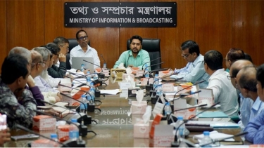 মন্ত্রণালয়ের উন্নয়ন প্রকল্পগুলো নির্ধারিত সময়ে শেষ করার তাগিদ তথ্য উপদেষ্টার
