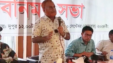 সাংবাদিকতা আদর্শের পেশা হলেও পত্রিকায় যা প্রকাশ করা হচ্ছে সেটা ব্যবসা: গিয়াসউদ্দিন