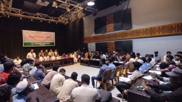 ‘কেমন না.গঞ্জ চাই’ জানালো শিক্ষার্থীরা, বিএনপির বিরুদ্ধে আনলো নানা অভিযোগ