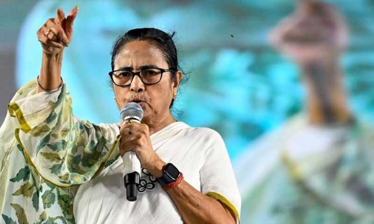 বাংলাদেশের সঙ্গে কোনো ঝগড়া নেই : মমতা বন্দ্যোপাধ্যায়