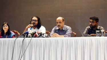 সেন্টমার্টিনে বছরের চার মাস পর্যটক সীমিত করার সিদ্ধান্ত