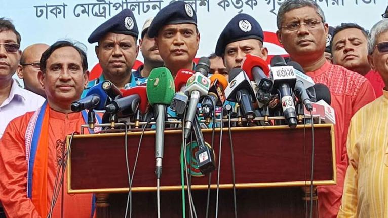 দুর্গাপূজাকে কেন্দ্র করে ঢাকায় কোনো থ্রেট নেই : ডিএমপি কমিশনার