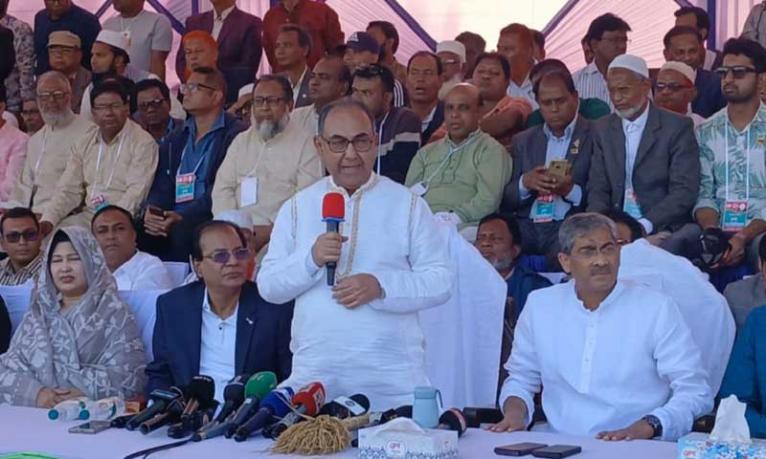ভেতরের শকুন মাথাচাড়া দিচ্ছে, বাইরেরগুলো ওত পেতে আছে : মির্জা আব্বাস