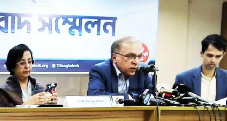 ঢেলে সাজানোর আগে সাইবার সুরক্ষা অধ্যাদেশ অনুমোদন গ্রহণযোগ্য নয়: টিআইবি