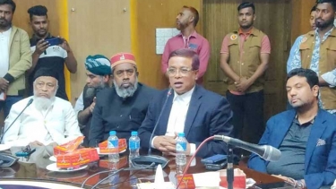 মনে হচ্ছে আমরা শহীদদের রক্তকে অবজ্ঞা করা শুরু করেছি: এড. সাখাওয়াত