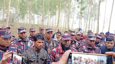 সীমান্তে বাংলাদেশের কৃষককে ধরে নিয়ে গিয়ে ৬ ঘণ্টা পর ছাড়ল বিএসএফ