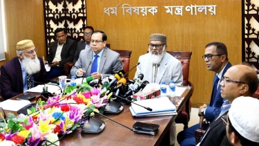 হজযাত্রীর সর্বনিম্ন কোটা নির্ধারণে ধর্ম মন্ত্রণালয়ের ন্যূনতম কোন সংশ্লিষ্টতা নেই - ধর্ম উপদেষ্টা