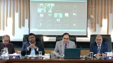 সেবা প্রদানে  স্বতঃস্ফূর্ত নাহলে শাস্তি: সিনিয়র সচিব