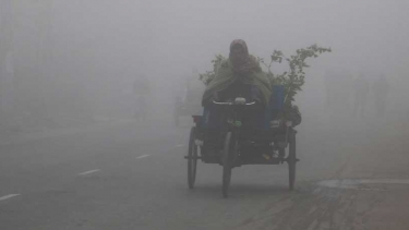 শীতে কাঁপছে নওগাঁ, তাপমাত্রা ৮.৬ ডিগ্রি