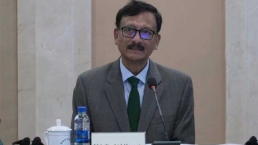 বাংলাদেশে বৈদ্যুতিক যানবাহন কারখানা স্থাপনের জন্য চীনের প্রতি পররাষ্ট্র উপদেষ্টার আহ্বান