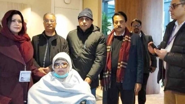 লন্ডন পৌঁছেছেন খালেদা জিয়া