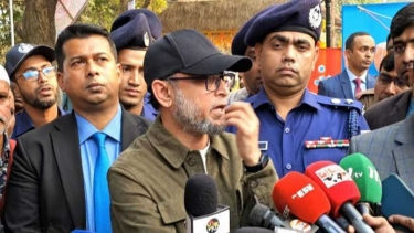 এটাই বাংলাদেশ, যেখানে মুসলমানরা মন্দির পাহারা দেয়: উপদেষ্টা ফারুকী