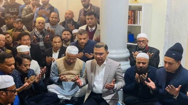 গণতন্ত্রকামী সকল শহিদের জন্য দোয়া চাইলেন তারেক রহমান