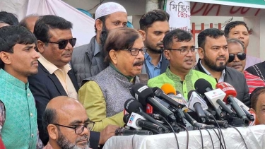 অন্তর্বর্তী সরকারের ৫ মাসে গুণগত কোনো পরিবর্তন দেখছি না: মান্না