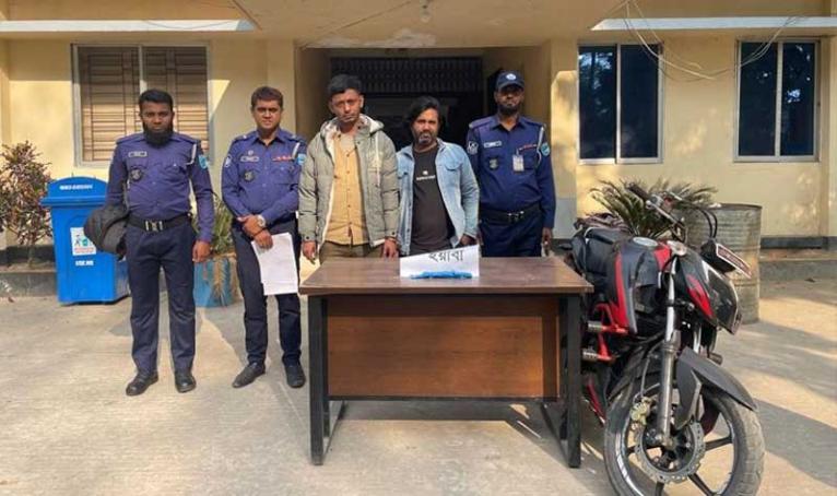 সোনারগায়েঁ এক হাজার পিস ইয়াবাসহ আটক ২