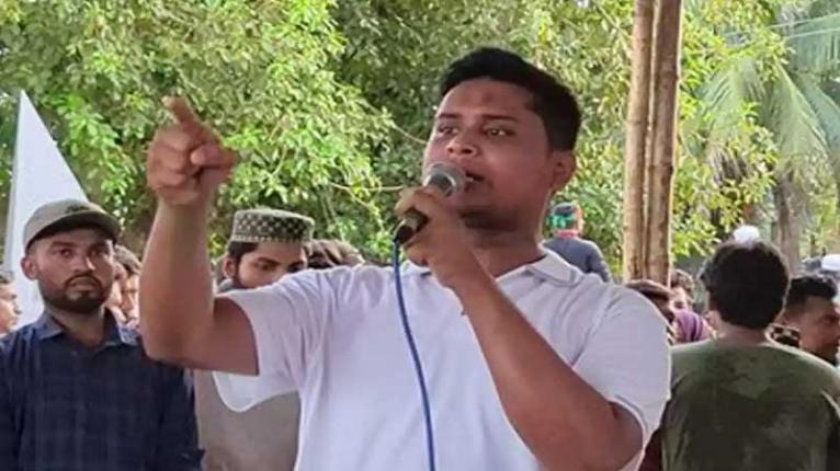 মির্জা ফখরুলের বক্তব্যের কড়া প্রতিক্রিয়া হাসনাত আব্দুল্লাহর