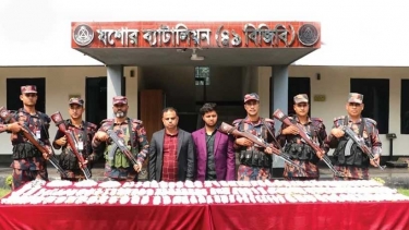 যশোরে দেড় কোটি টাকার রুপার অলংকার জব্দ, আটক ২