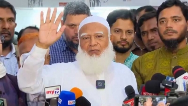 বইমেলা পরিদর্শন করলেন জামায়াতের আমির