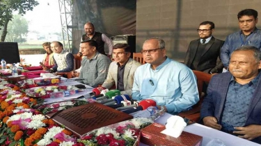মধ‍্যরাতের সংবাদ সম্মেলনই বলে দেয় সরকারের অবস্থা ভয়াবহ: দুদু