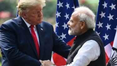 ট্রাম্পের কঠোর নীতি থেকে বাঁচতে চান মোদি